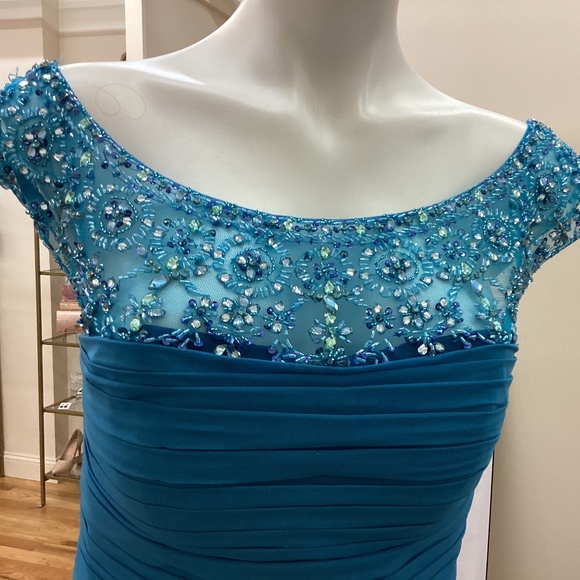 Mother of the bride or groom - Picture 3 of 5